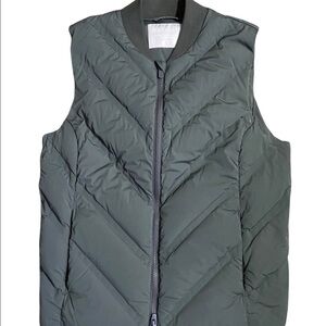 ATHLETA INLET DOWN VEST-RETIRED STYLE